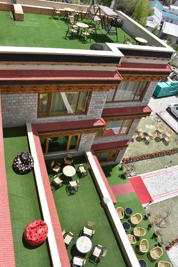 Hotel Chantsa Leh Exterior photo