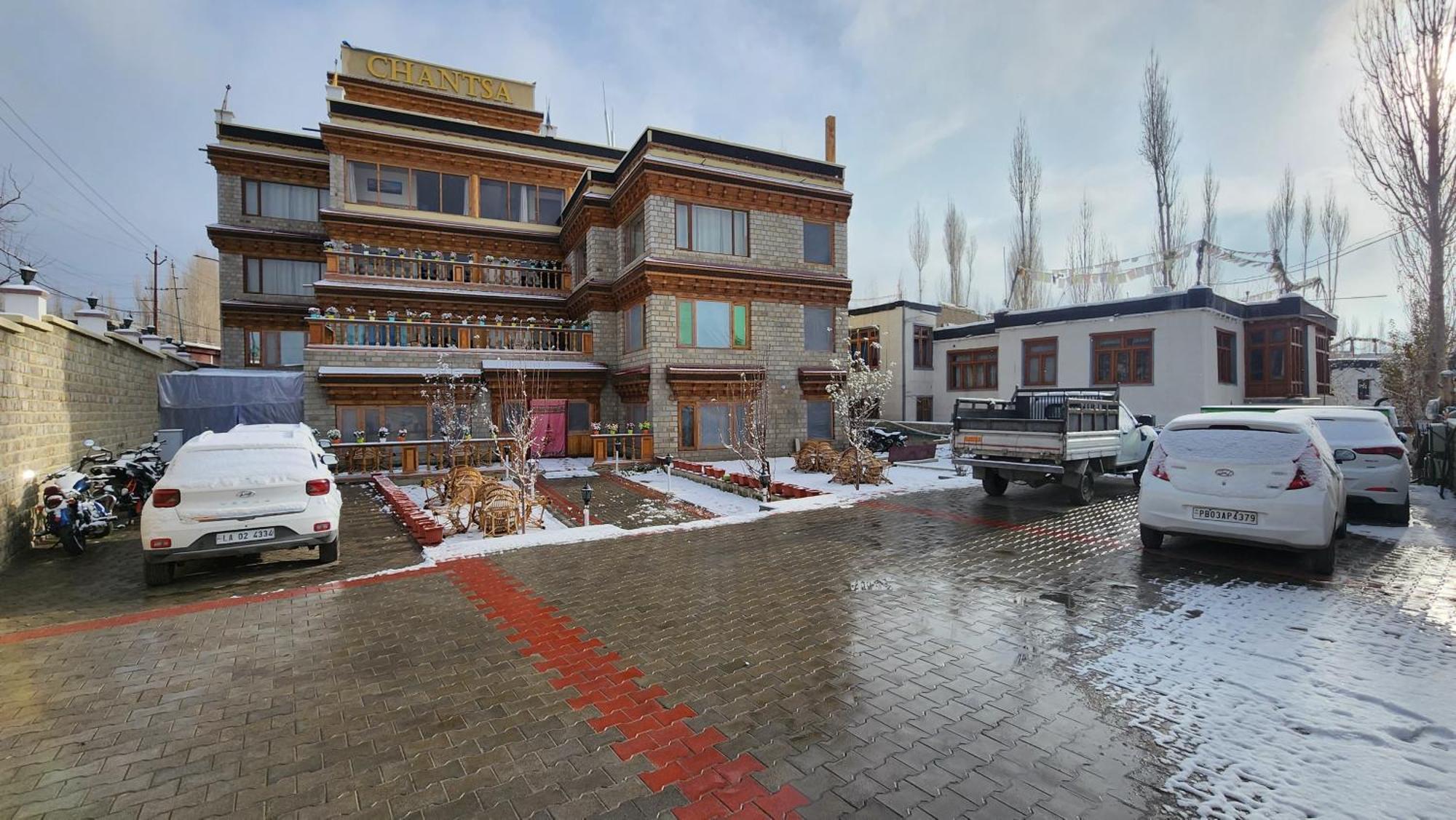 Hotel Chantsa Leh Exterior photo